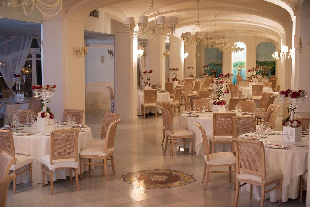 Hotel Club Due Torri Maiori Bagian luar foto